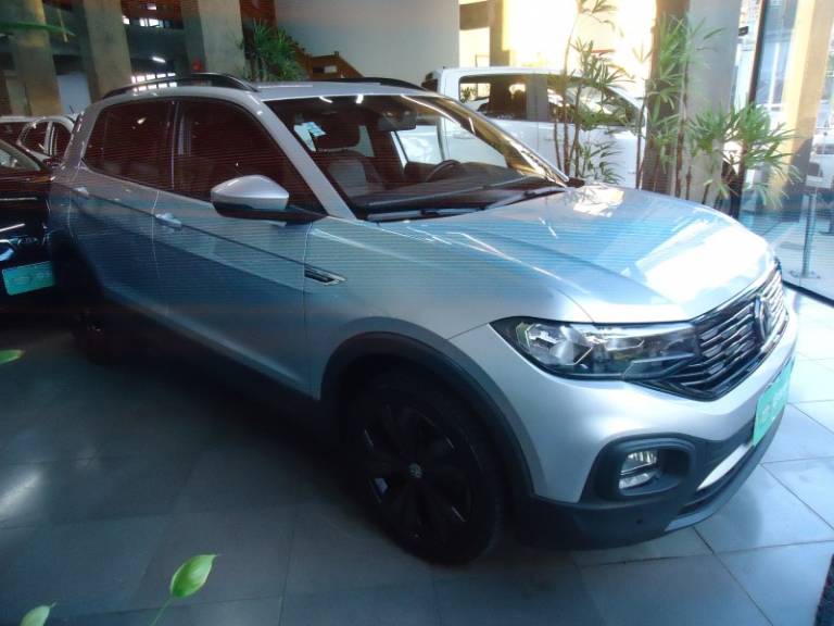 VOLKSWAGEN - T-CROSS - 2020/2021 - Prata - R$ 102.900,00