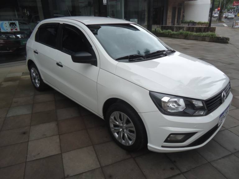 VOLKSWAGEN - GOL - 2021/2022 - Branca - R$ 56.900,00