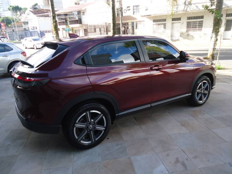 HONDA - HR-V - 2023/2024 - Vermelha - R$ 139.900,00