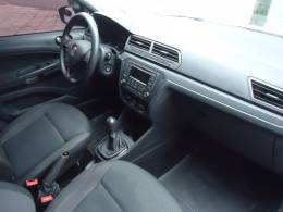 VOLKSWAGEN - GOL - 2022/2023 - Branca - R$ 55.900,00