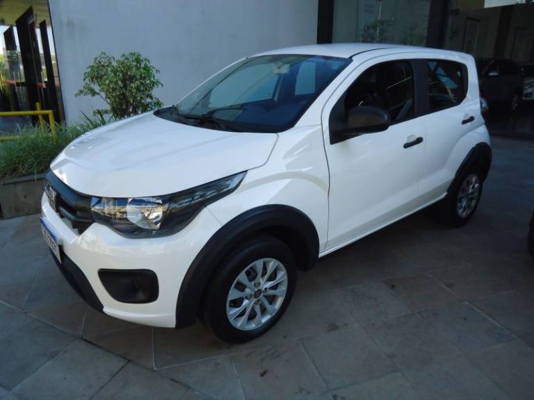 FIAT - MOBI - 2023/2024 - Branca - R$ 56.900,00