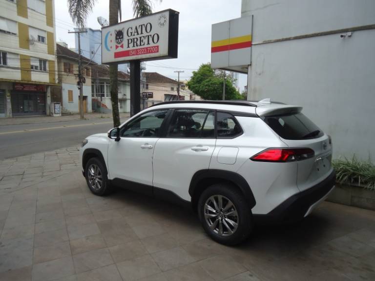 TOYOTA - COROLLA - 2025/2026 - Branca - Sob Consulta
