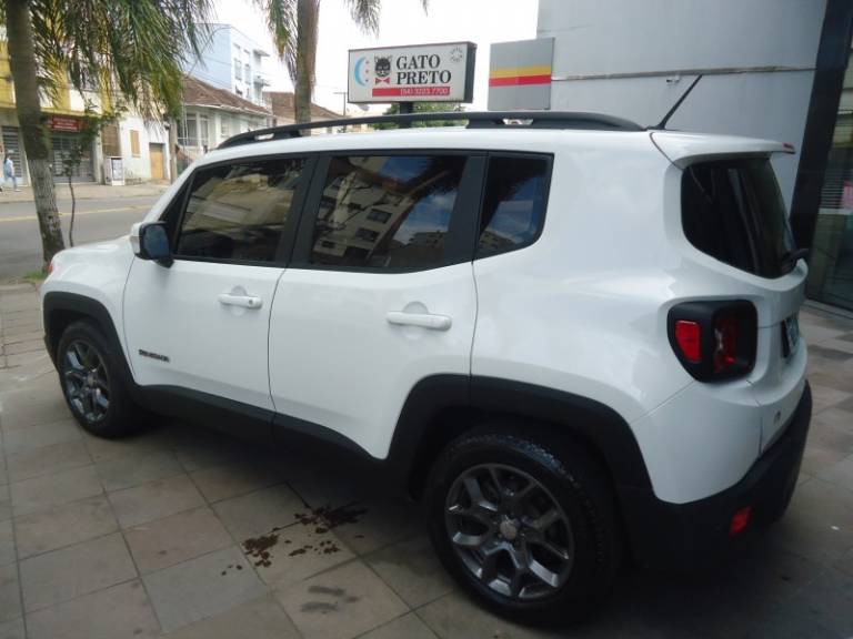 JEEP - RENEGADE - 2015/2016 - Branca - R$ 67.900,00