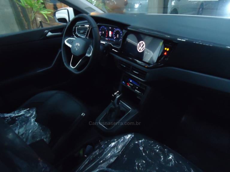 VOLKSWAGEN - POLO - 2024/2025 - Branca - Sob Consulta