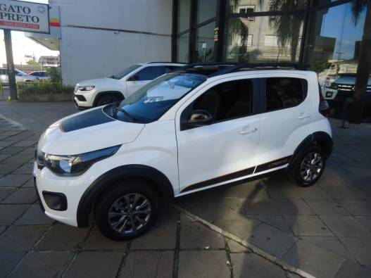 FIAT - MOBI - 2022/2023 - Branca - R$ 64.900,00