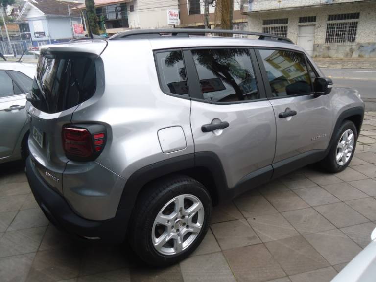 JEEP - RENEGADE - 2021/2022 - Prata - R$ 102.900,00