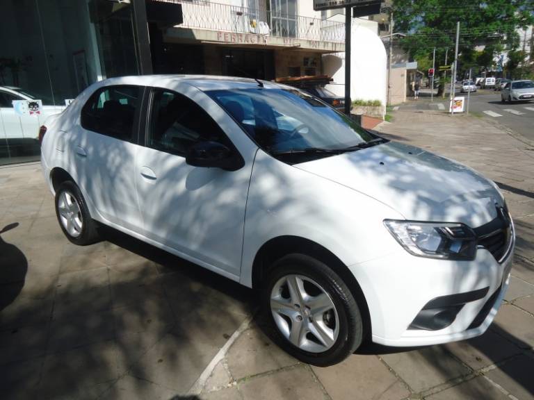 RENAULT - LOGAN - 2022/2023 - Branca - R$ 71.900,00