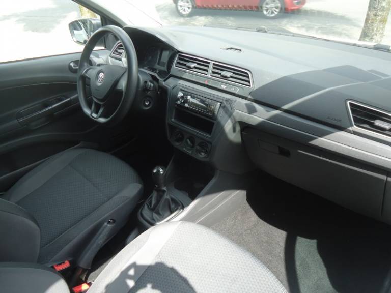 VOLKSWAGEN - SAVEIRO - 2021/2022 - Branca - R$ 64.900,00