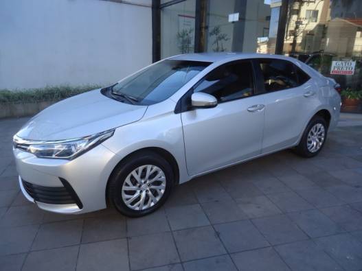 TOYOTA - COROLLA - 2018/2019 - Prata - R$ 91.900,00