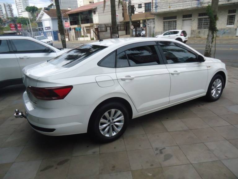 VOLKSWAGEN - VIRTUS - 2018/2019 - Branca - R$ 72.500,00