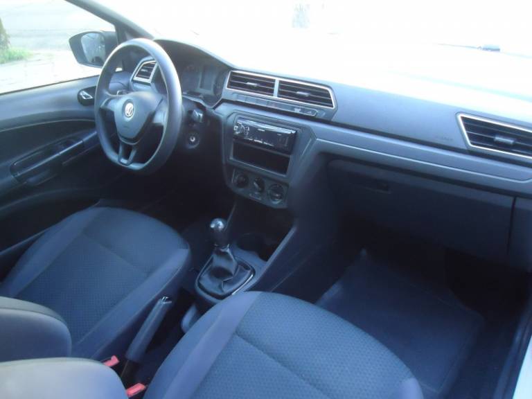 VOLKSWAGEN - SAVEIRO - 2022/2023 - Branca - R$ 69.900,00