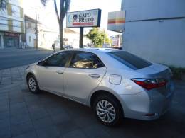 TOYOTA - COROLLA - 2018/2019 - Prata - R$ 91.900,00