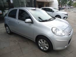 NISSAN - MARCH - 2012/2013 - Prata - R$ 35.900,00