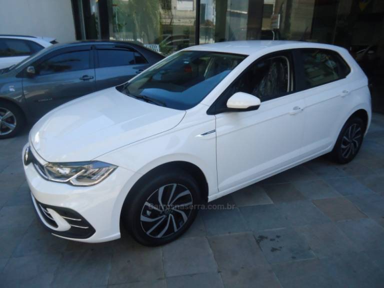 VOLKSWAGEN - POLO - 2024/2025 - Branca - Sob Consulta