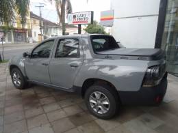 RENAULT - OROCH - 2022/2023 - Cinza - R$ 91.900,00