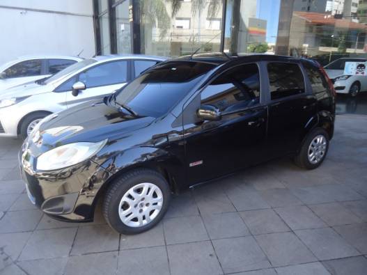 FORD - FIESTA - 2012/2013 - Preta - R$ 33.900,00