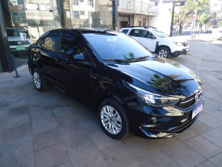 FIAT - CRONOS - 2018/2019 - Preta - R$ 59.500,00