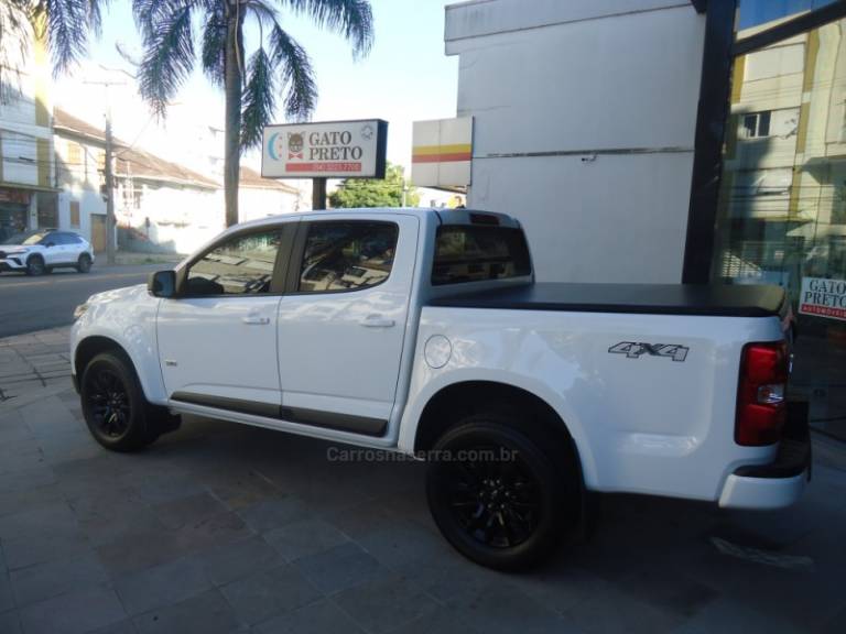 CHEVROLET - S10 - 2021/2021 - Branca - R$ 169.900,00