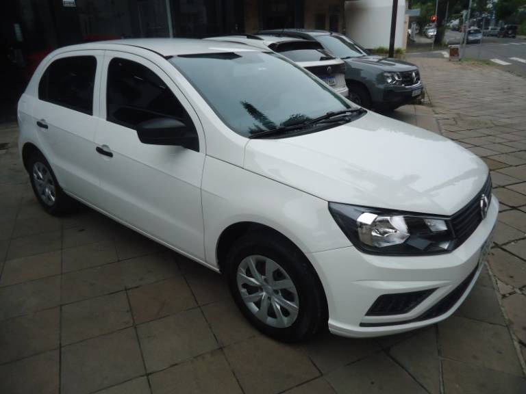 VOLKSWAGEN - GOL - 2022/2023 - Branca - R$ 55.900,00