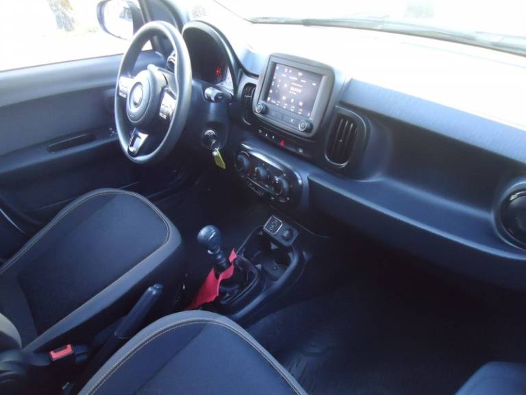 FIAT - MOBI - 2022/2023 - Branca - R$ 64.900,00