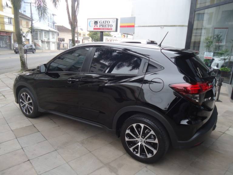 HONDA - HR-V - 2021/2021 - Preta - R$ 118.900,00