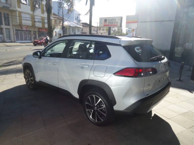 TOYOTA - COROLLA - 2025/2026 - Branca - Sob Consulta