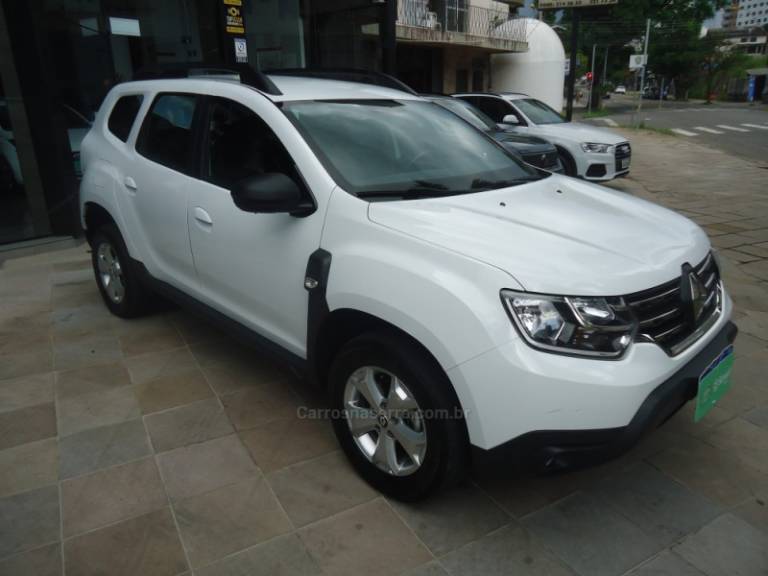 RENAULT - DUSTER - 2022/2023 - Branca - R$ 102.900,00