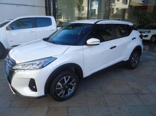 NISSAN - KICKS - 2023/2024 - Branca - R$ 106.900,00