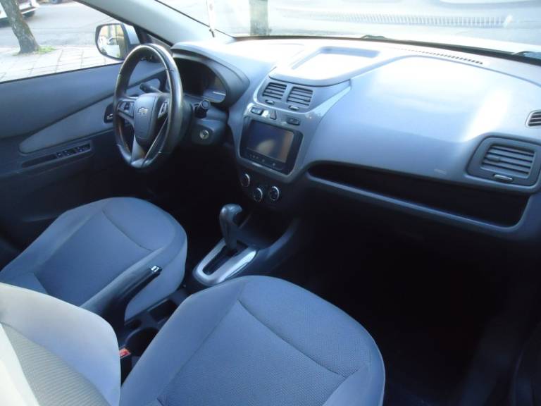 CHEVROLET - COBALT - 2014/2015 - Prata - R$ 44.900,00
