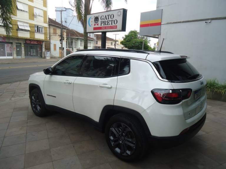 JEEP - COMPASS - 2024/2025 - Branca - R$ 156.900,00
