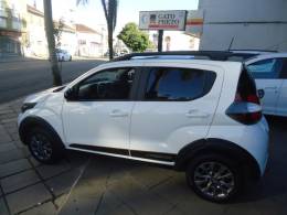 FIAT - MOBI - 2022/2023 - Branca - R$ 64.900,00