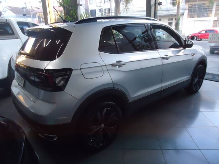 VOLKSWAGEN - T-CROSS - 2020/2021 - Prata - R$ 102.900,00