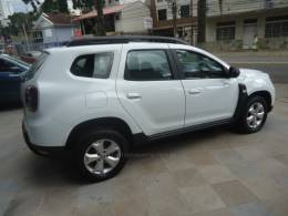 RENAULT - DUSTER - 2022/2023 - Branca - R$ 99.900,00