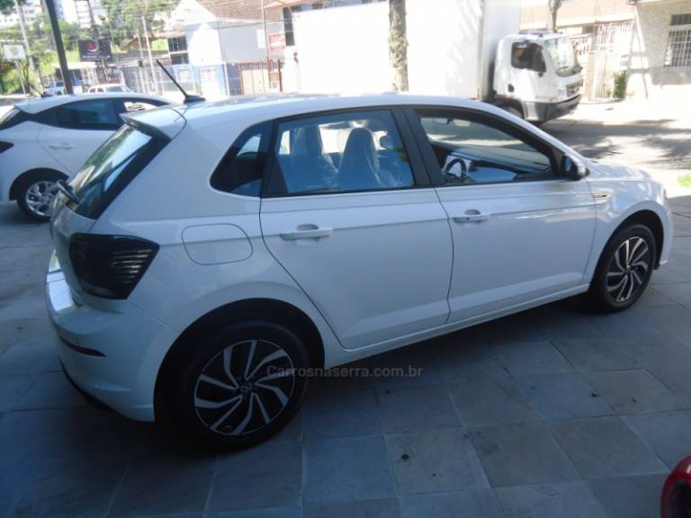 VOLKSWAGEN - POLO - 2024/2025 - Branca - Sob Consulta