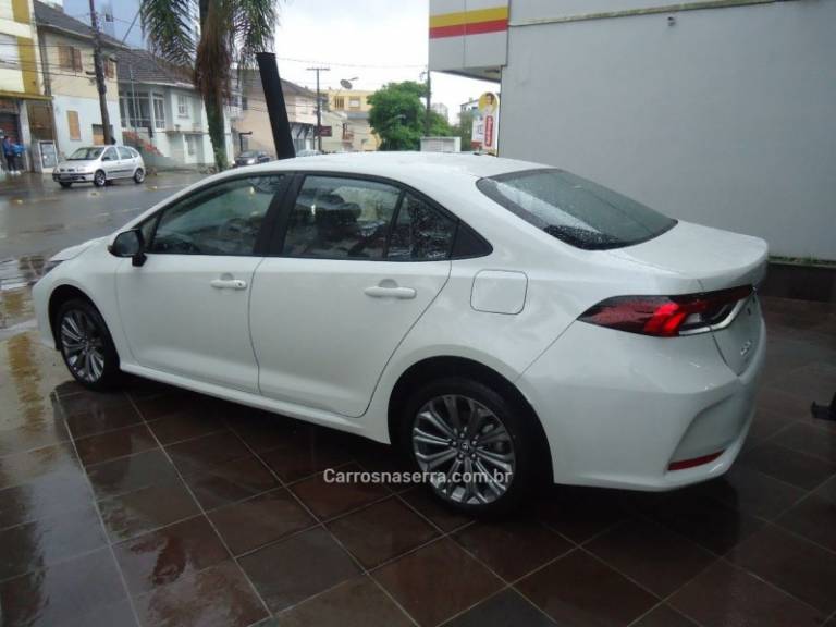 TOYOTA - COROLLA - 2025/2025 - Branca - Sob Consulta