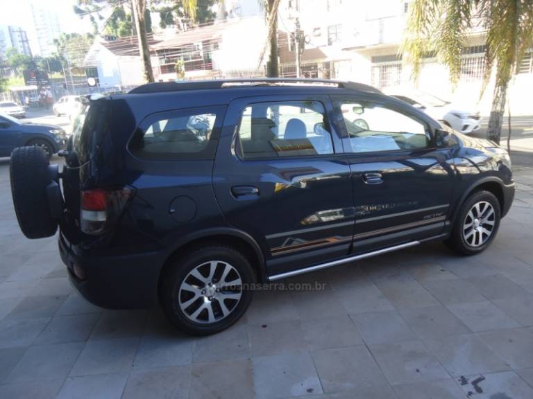 CHEVROLET - SPIN - 2017/2018 - Azul - R$ 64.900,00